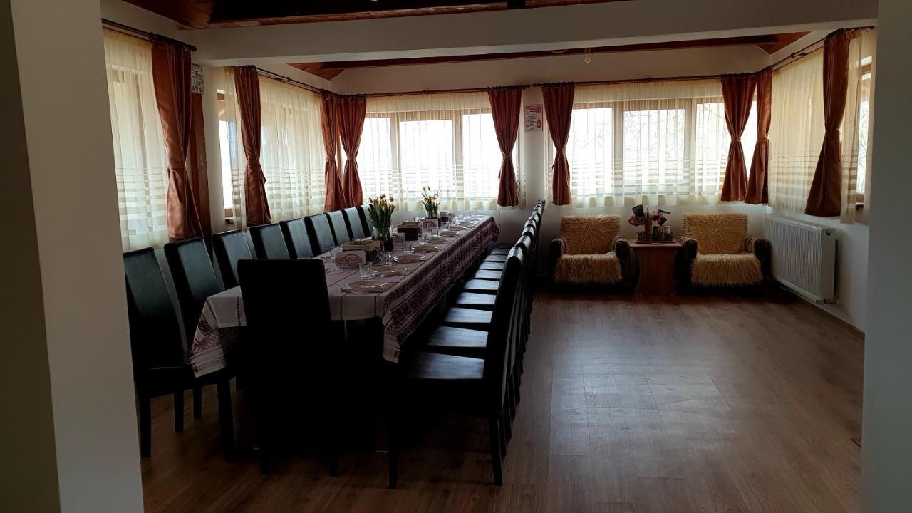 Vatra Strabunilor Βίλα Moigrad Εξωτερικό φωτογραφία